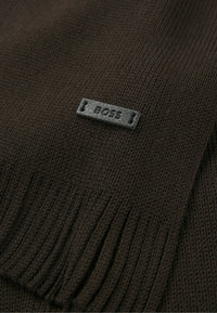 DARK BROWN