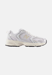 SILVER METALLIC