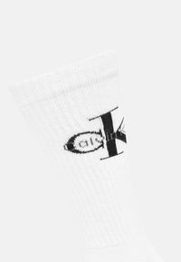 WHITE/BLACK