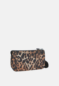 WILD LEOPARD