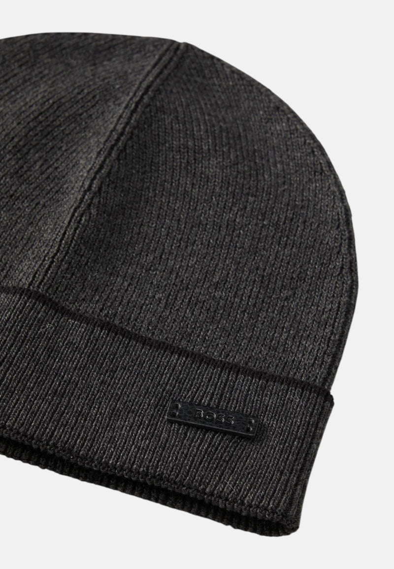 MEDIUM GREY