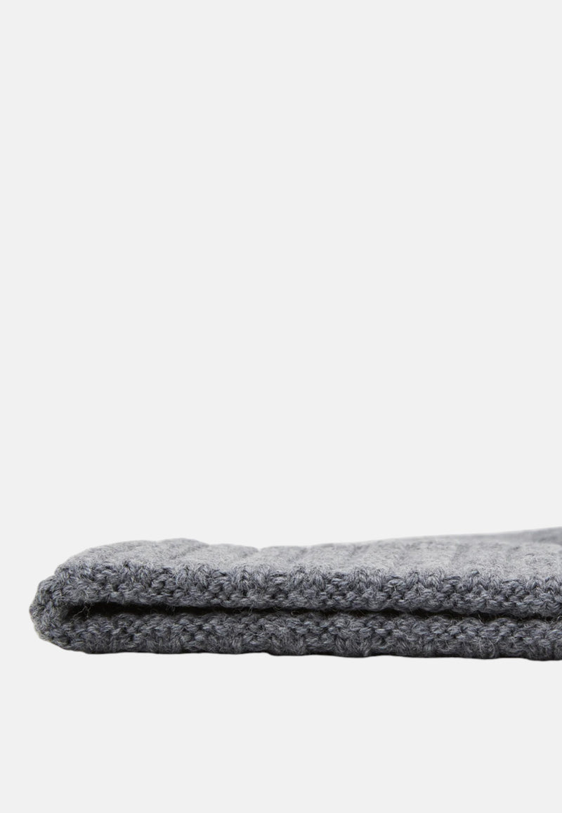 MEDIUM GREY