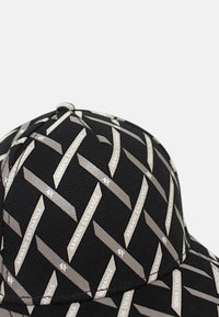 BLACK PRINT