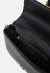 NERO/ANTIQUE GOLD
