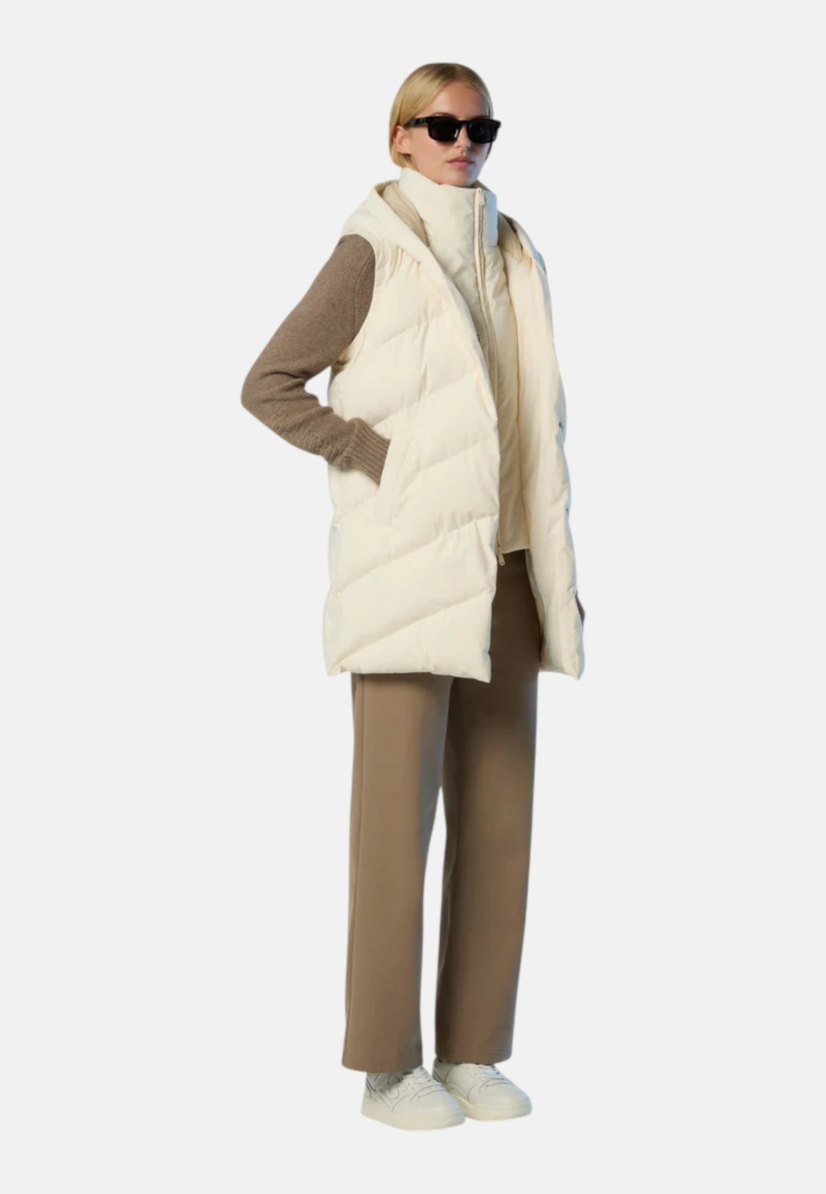 WINTER WHITE