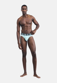 BLACK/AERIAL/TURBULENCE