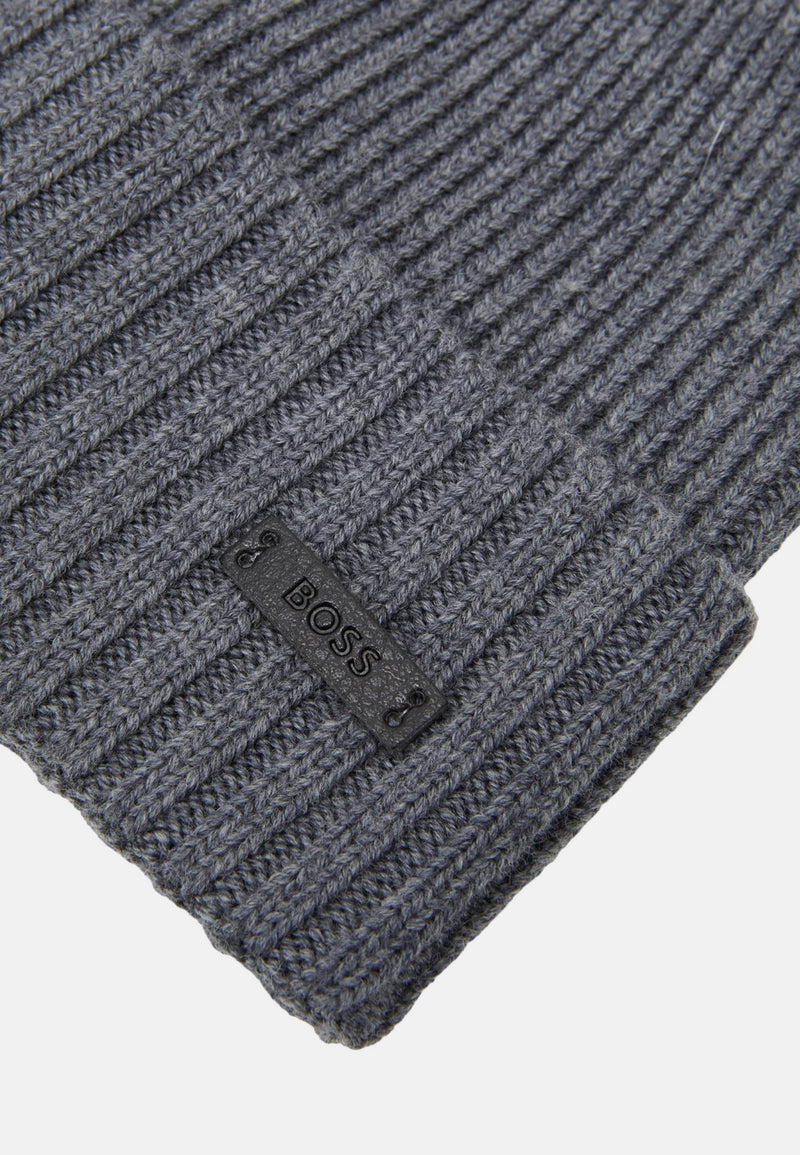 MEDIUM GREY