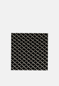 BLACK PRINT