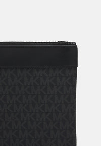 Pochette Uomo Michael Kors Black