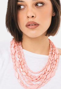 Collana multi filo con pietre in acrilico rosa Rosa