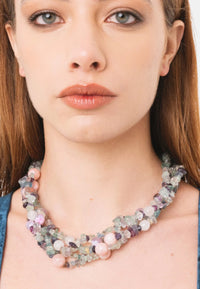 Collana girocollo con intreccio di pietre dure grigie e rosa Multicolor