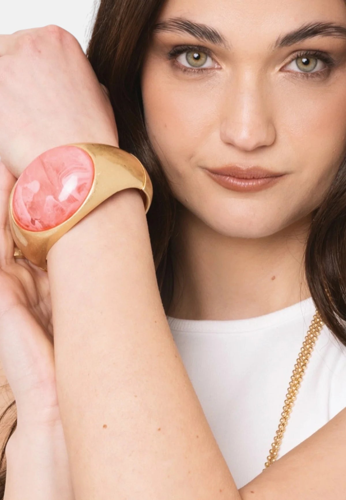Bracciale a manetta con pietra in resina rosa Oro/rosa