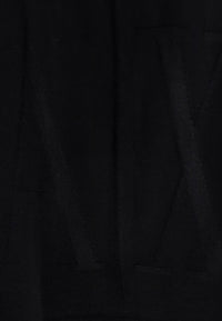Armani Exchange Sciarpa da donna in lana Black