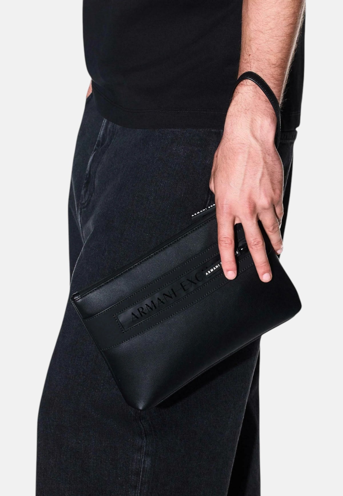 Angel Pouch pochette in tessuto spalmato minimalista Armani Exchange Black / Black