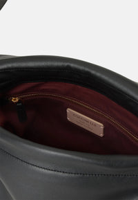 Coccinelle Borsa Lidia Small Berry da donna a tracolla con logo. Noir