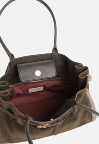 Coccinelle Borsa da donna a spalla con patta e logo in rilievo. Fango/taupe