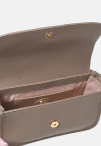 Borsa a spalla con Ciondolo decorativo Love Moschino Sabbia