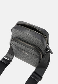 Borsello Borsa da viaggio Hudson mini con stampa logo Black