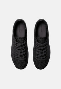 Sneakers da Uomo Reign con stampa logo Michael Kors Black