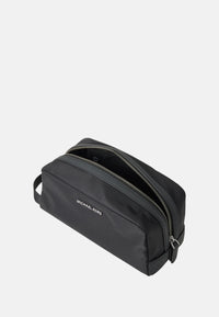 Pochette da viaggio Brooklyn in misto nylon Michael Kors Black