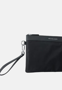 Pochette da viaggio Brooklyn in misto nylon Michael Kors Black