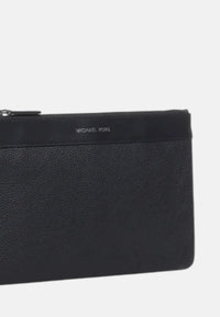 Pochette da viaggio Brooklyn in misto nylon Michael Kors Black