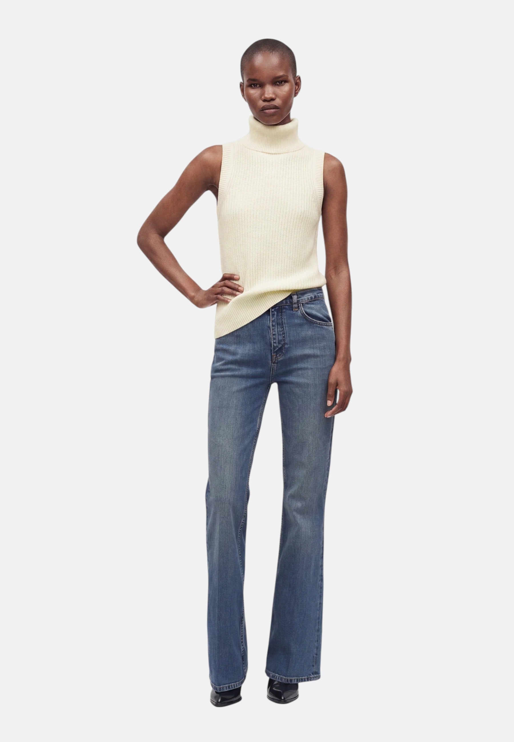 Michael Kors Top smanicato a collo alto in misto lana Bone