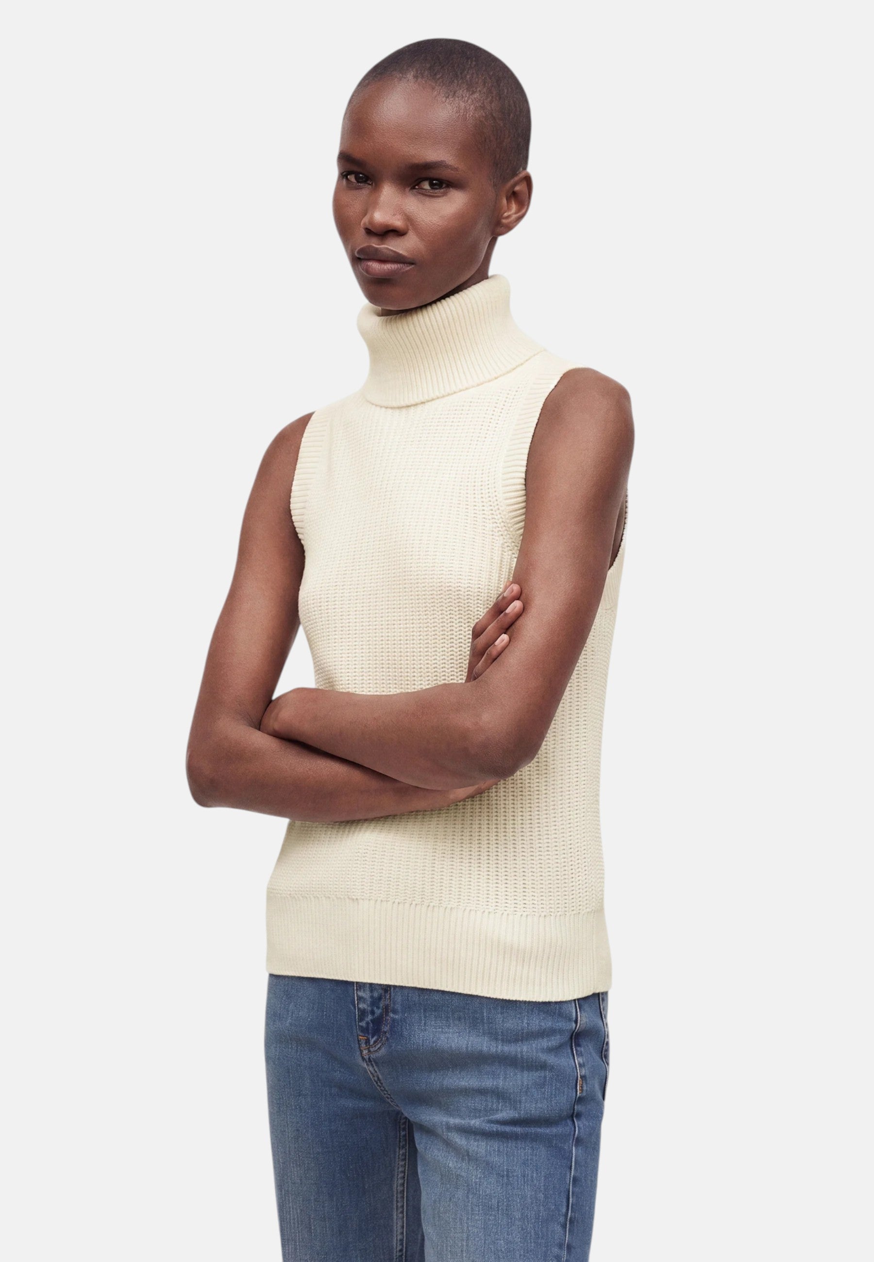 Michael Kors Top smanicato a collo alto in misto lana Bone