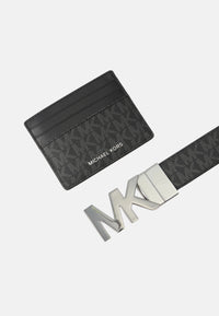Set regalo porta carte di credito e cintura con logo Uomo Michael Kors Black