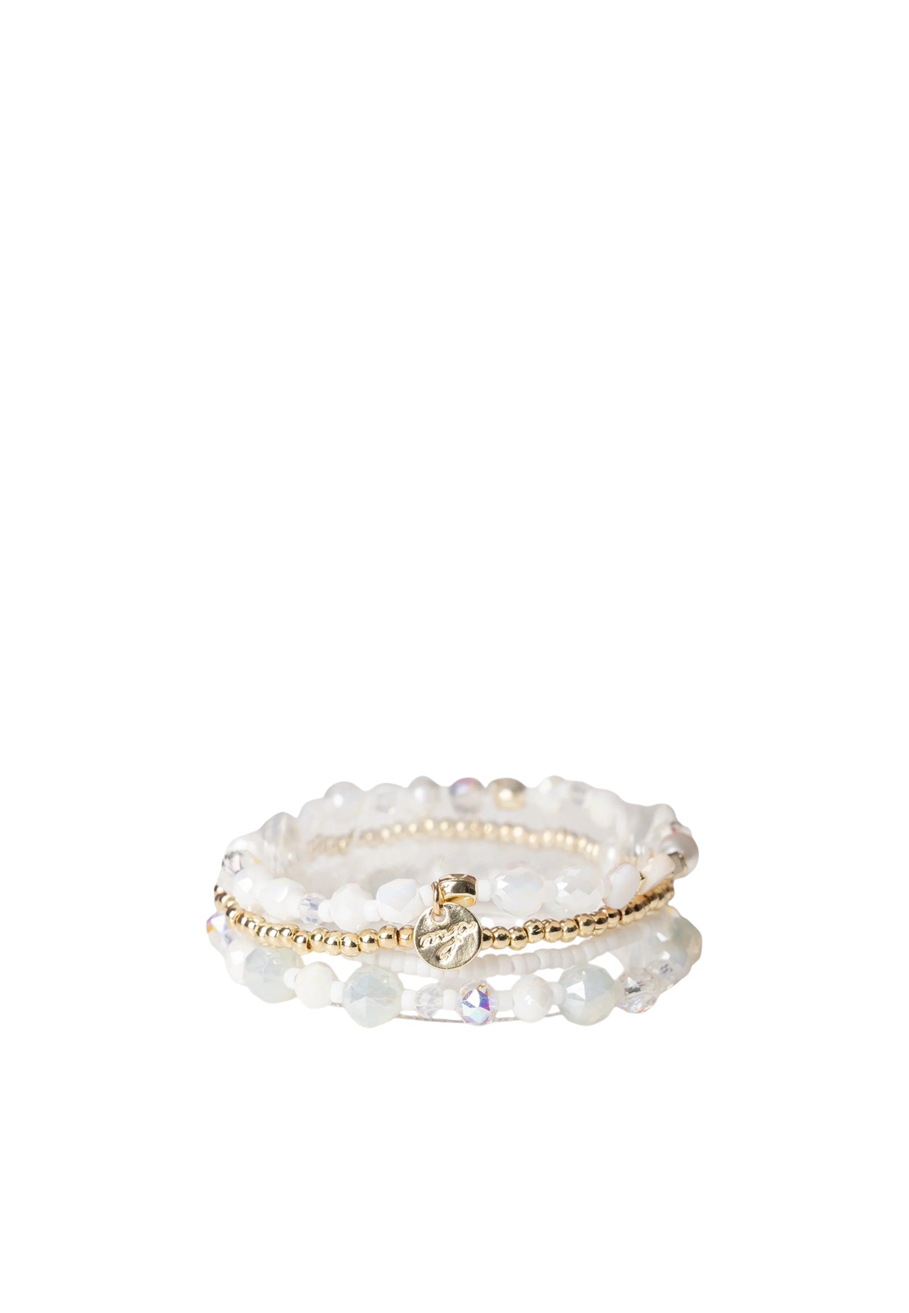 Bracciale elastico multi filo con pietre in vetro e conchiglie bianche Bianco