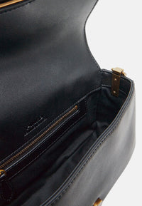 NERO/ANTIQUE GOLD