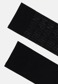 BLACK/BLACK
