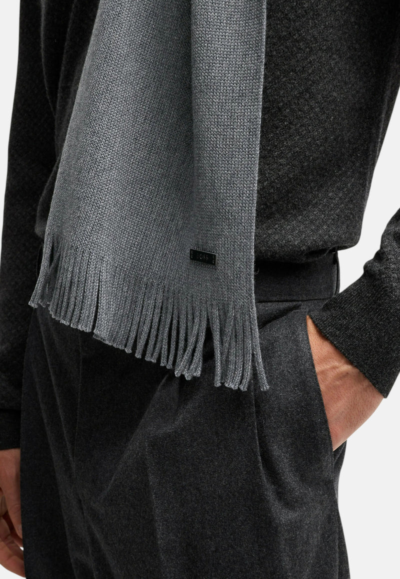 MEDIUM GREY