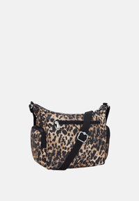 WILD LEOPARD