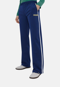 ESTATE BLUE