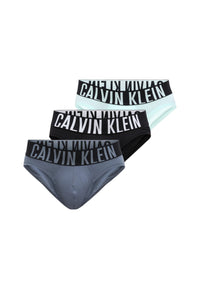 BLACK/AERIAL/TURBULENCE